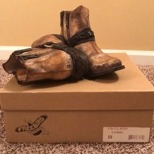Woman’s Freebird Booties